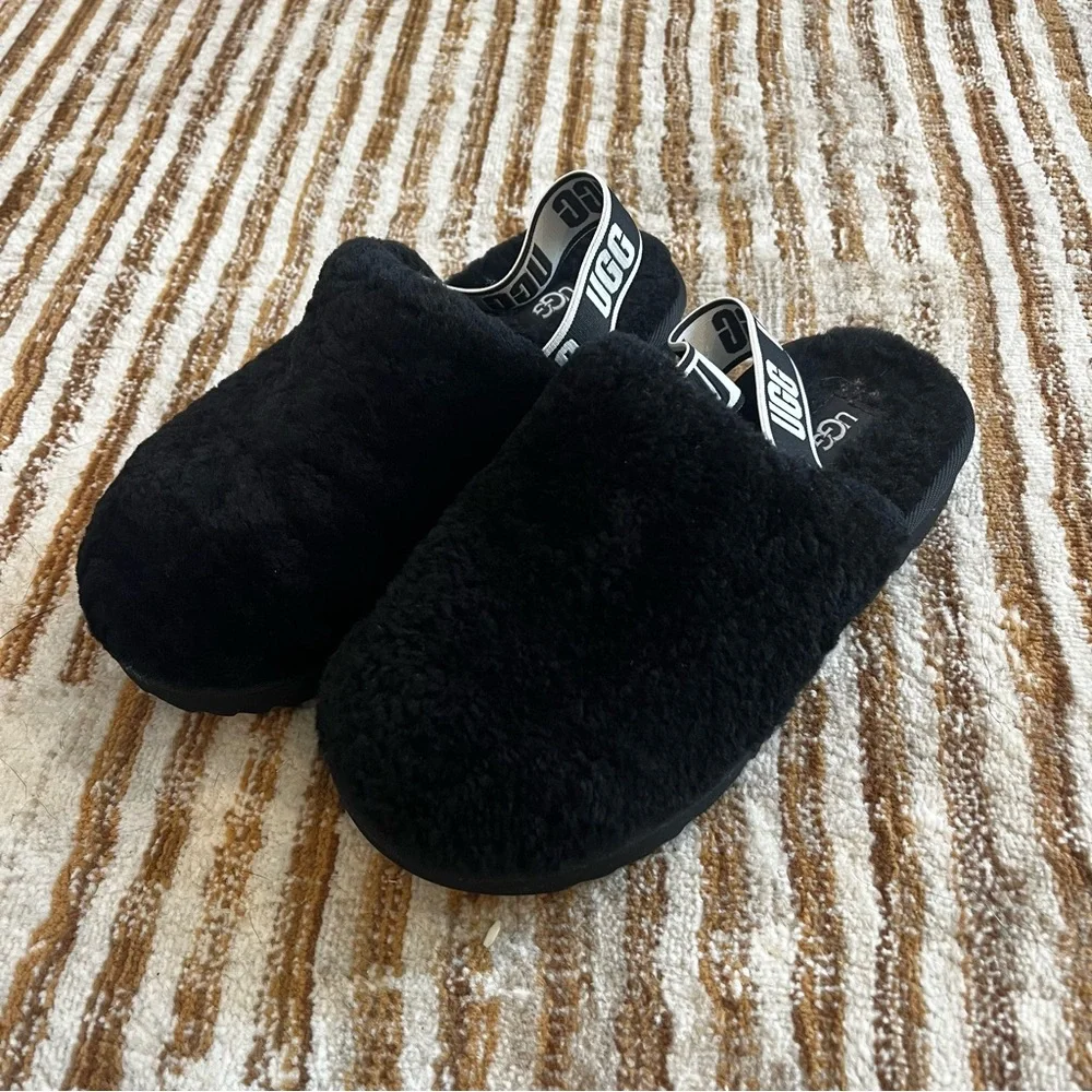 UGG Black Fluff Yeah Clog Plush Slippers (Kids 1-2?)